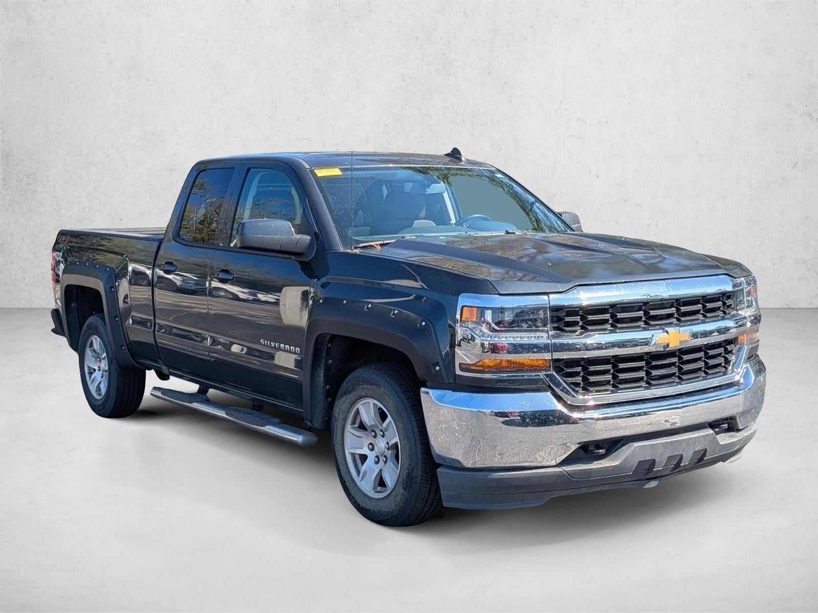 2018 Chevrolet Silverado 1500 Double Cab Standard Box 4-Wheel Drive LT