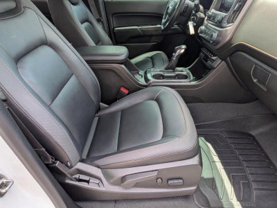 2022 GMC Canyon Crew Cab Short Box 4-Wheel Drive AT4 w/Leather