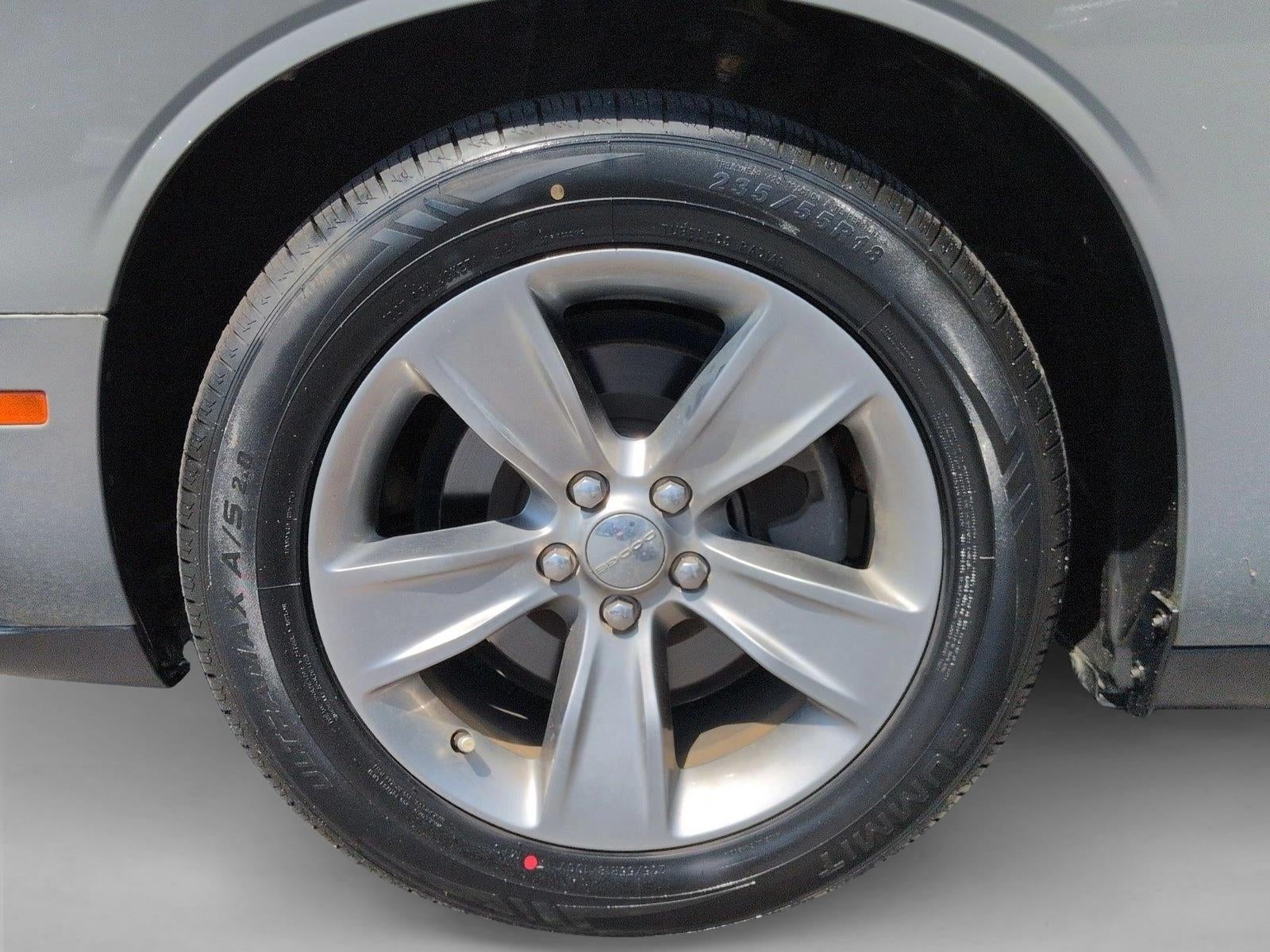 2019 Dodge Challenger SXT RWD