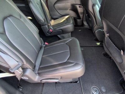 2026 Chrysler Voyager LX FWD