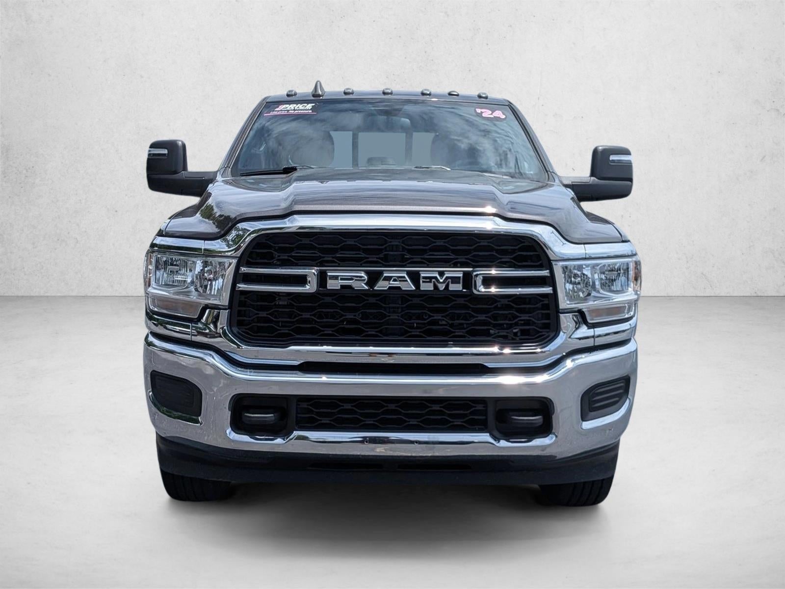 2024 RAM 2500 Tradesman 4x4 Crew Cab 8' Box