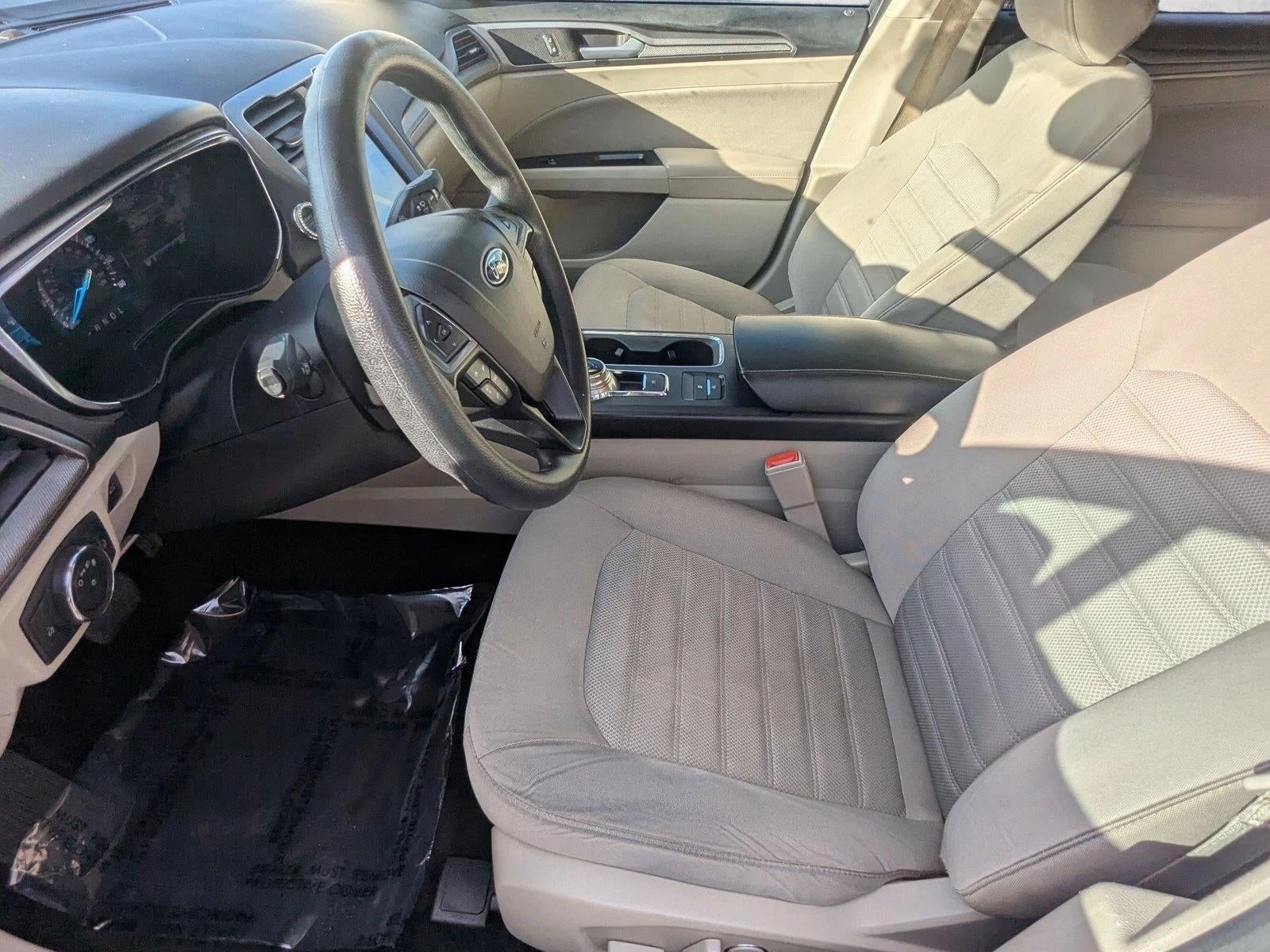 2020 Ford Fusion SE FWD