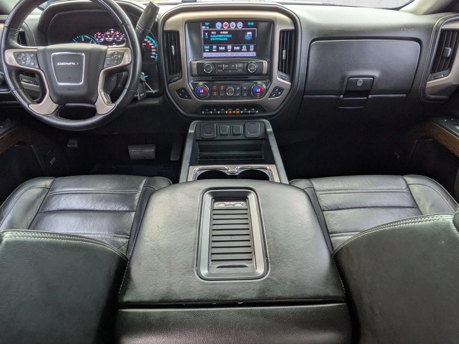 2017 GMC Sierra 1500 Crew Cab Short Box 4-Wheel Drive Denali