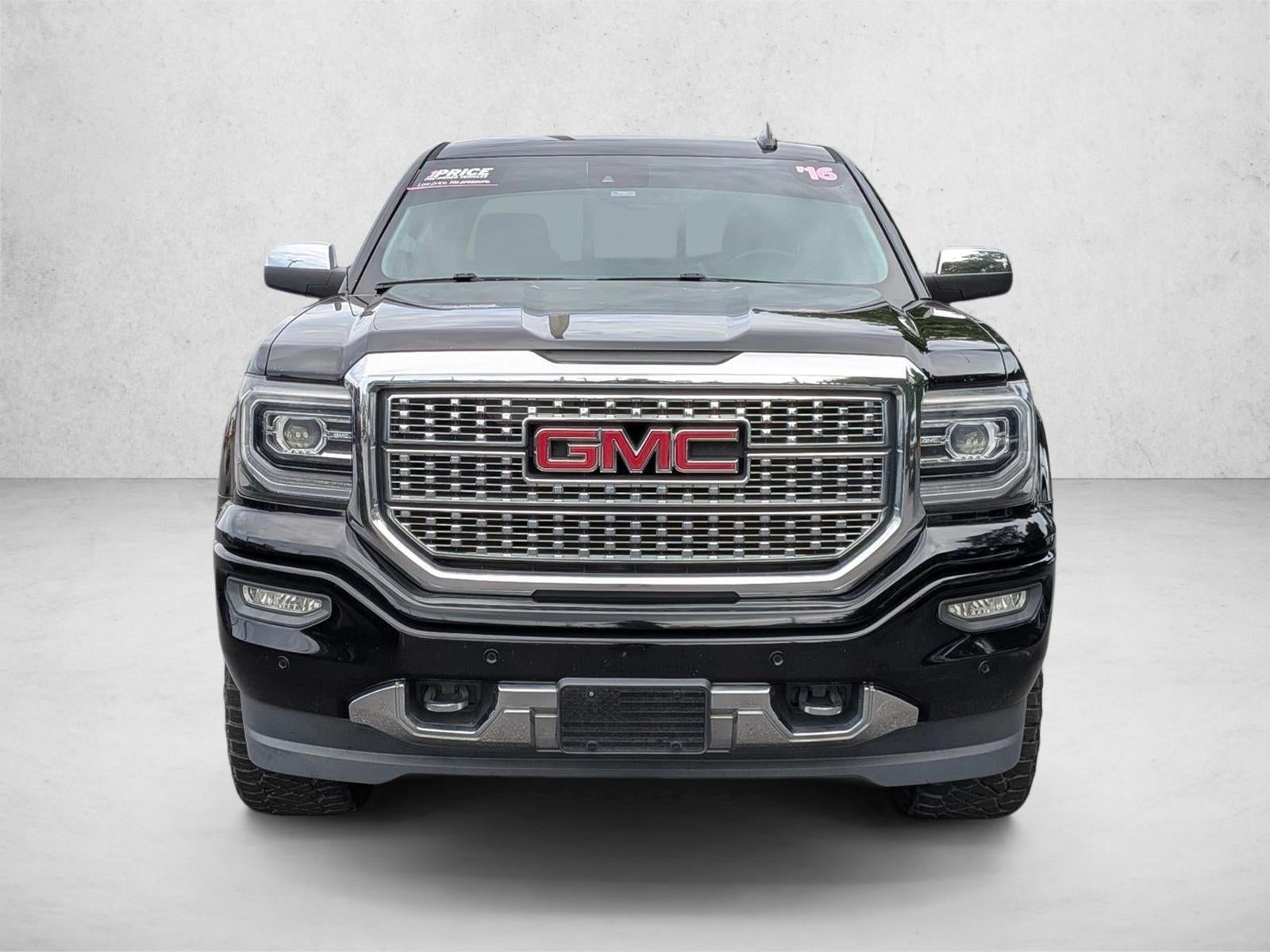 2017 GMC Sierra 1500 Crew Cab Short Box 4-Wheel Drive Denali