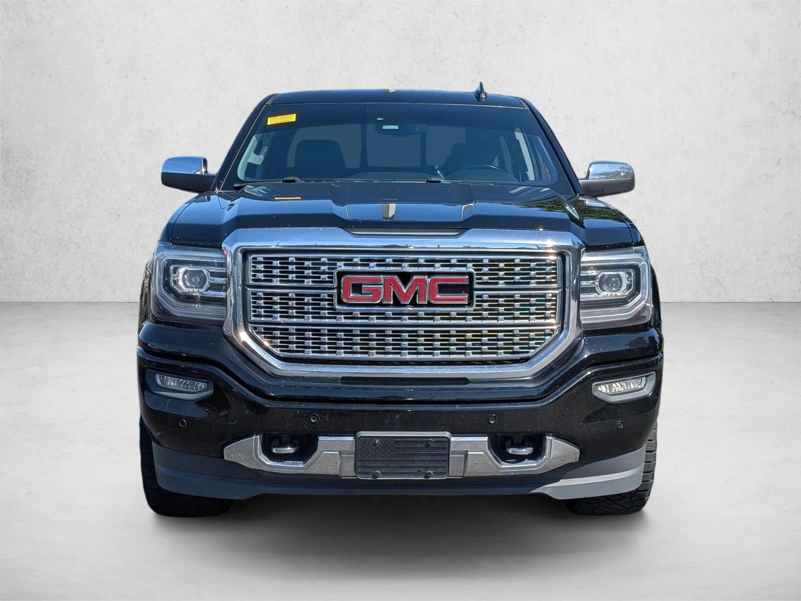 2017 GMC Sierra 1500 Crew Cab Short Box 4-Wheel Drive Denali