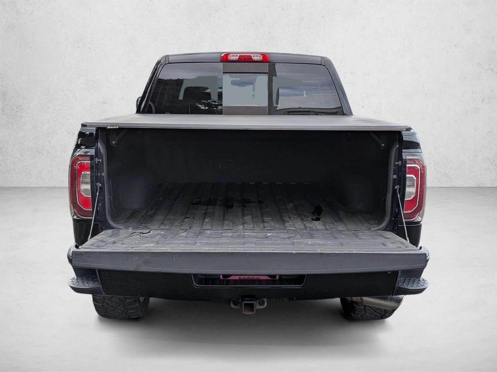 2017 GMC Sierra 1500 Crew Cab Short Box 4-Wheel Drive Denali