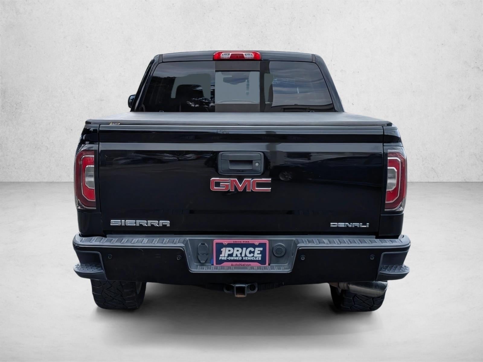 2017 GMC Sierra 1500 Crew Cab Short Box 4-Wheel Drive Denali