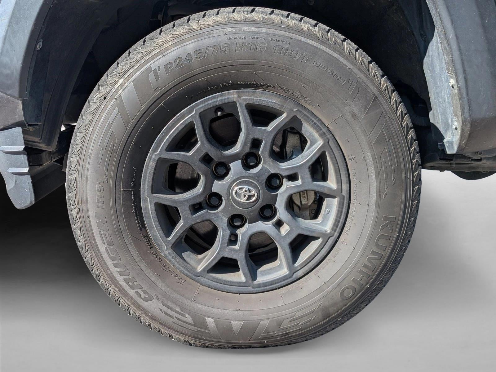 2023 Toyota Tacoma 2WD 2WD SR5 Double Cab 5' Bed V6 AT (GS)