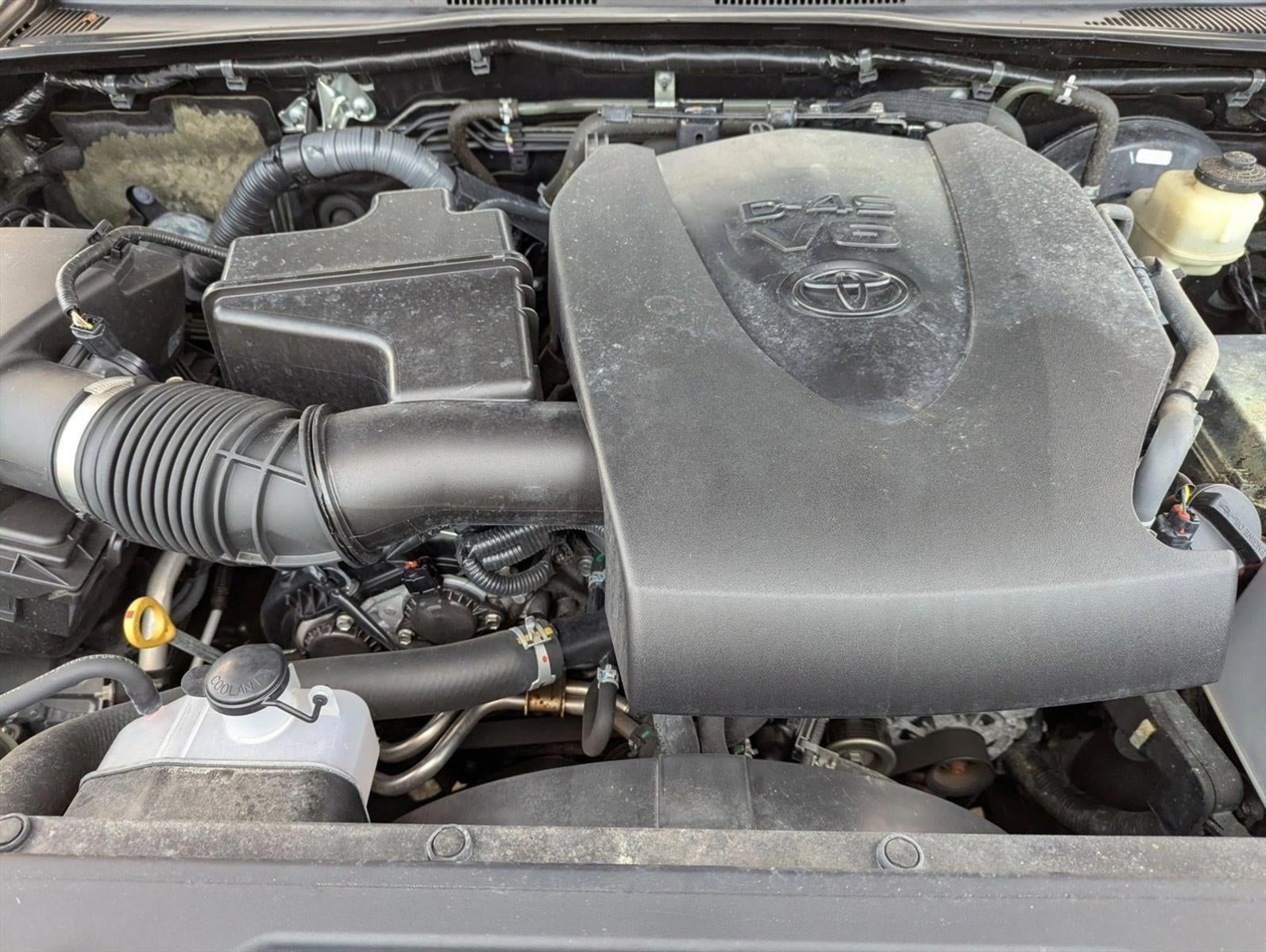 2016 Toyota Tacoma 2WD Double Cab Short Bed V6 Automatic TRD Sport (Natl)