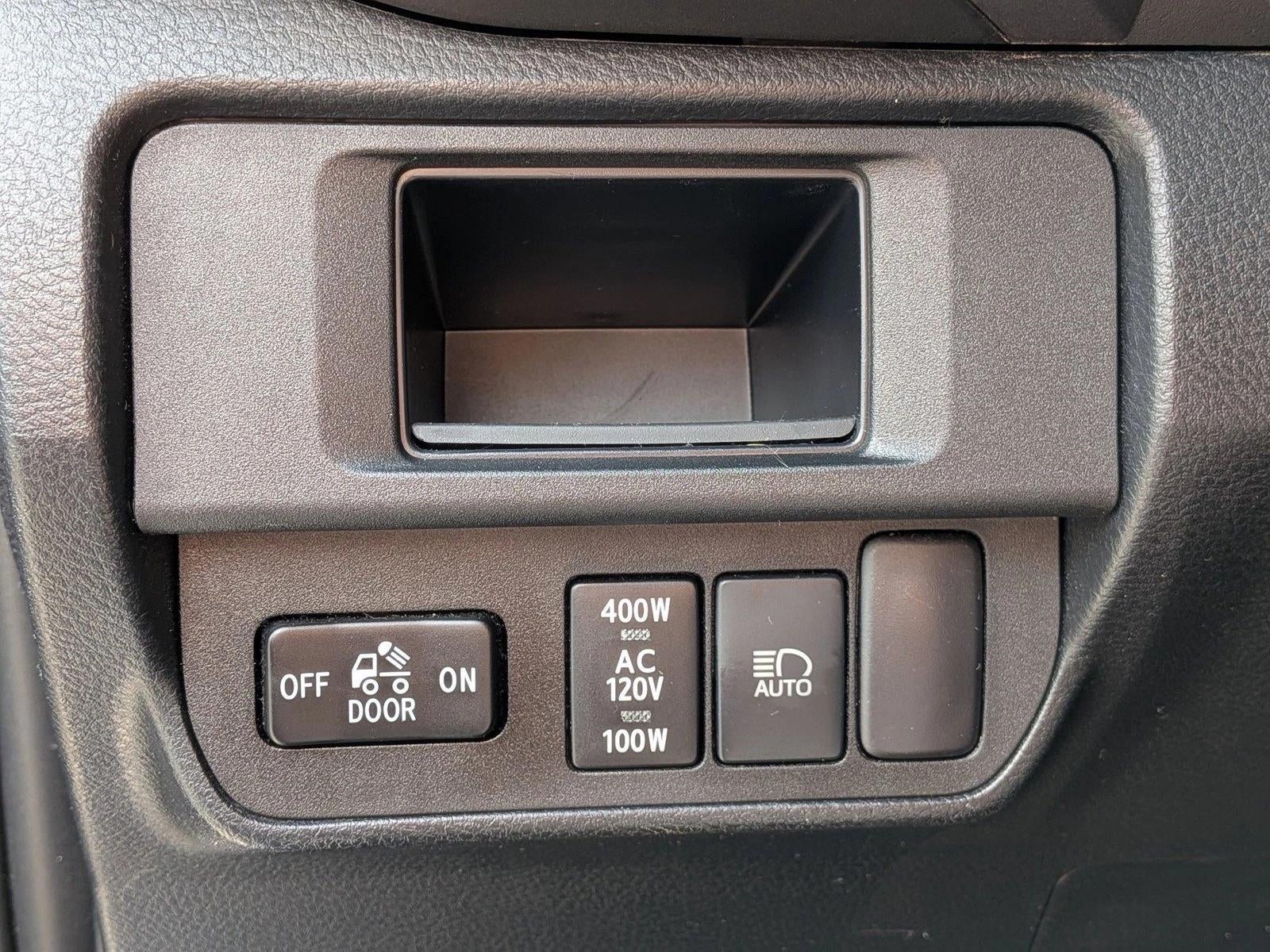 2018 Toyota Tacoma TRD Sport Double Cab 5' Bed V6 4x4 AT (Natl)