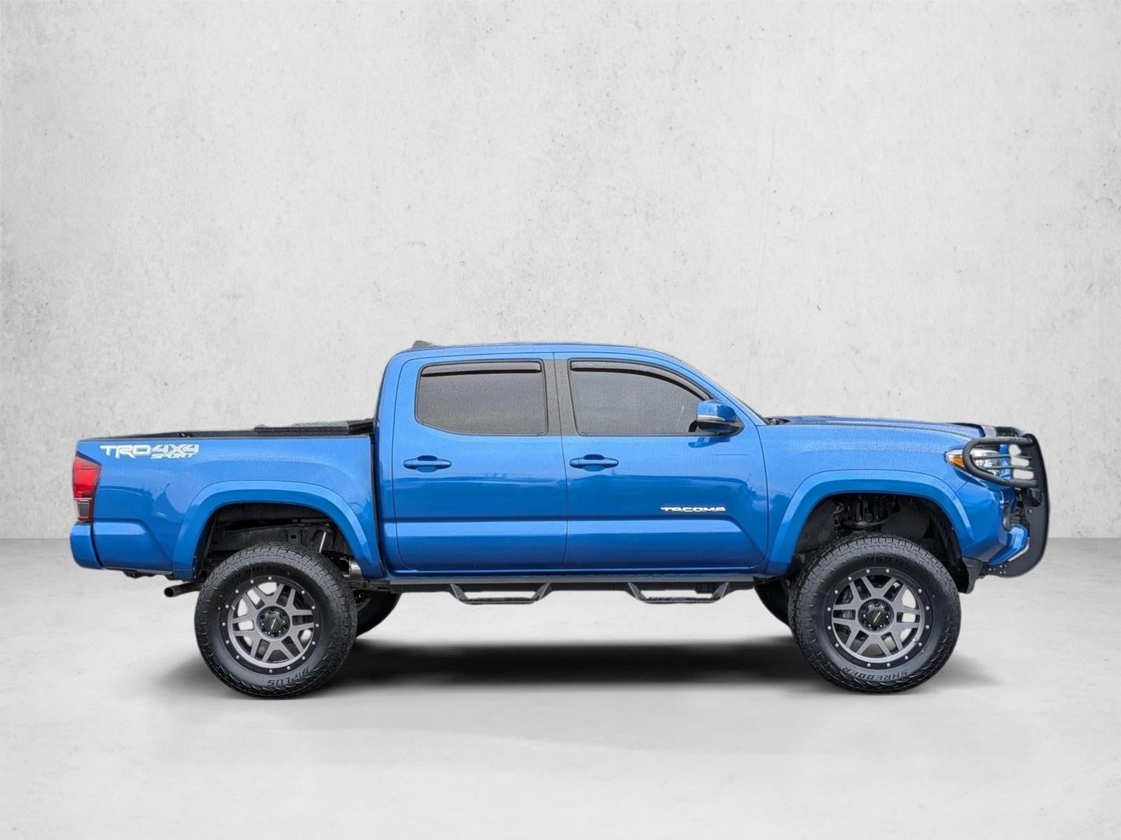 2018 Toyota Tacoma TRD Sport Double Cab 5' Bed V6 4x4 AT (Natl)