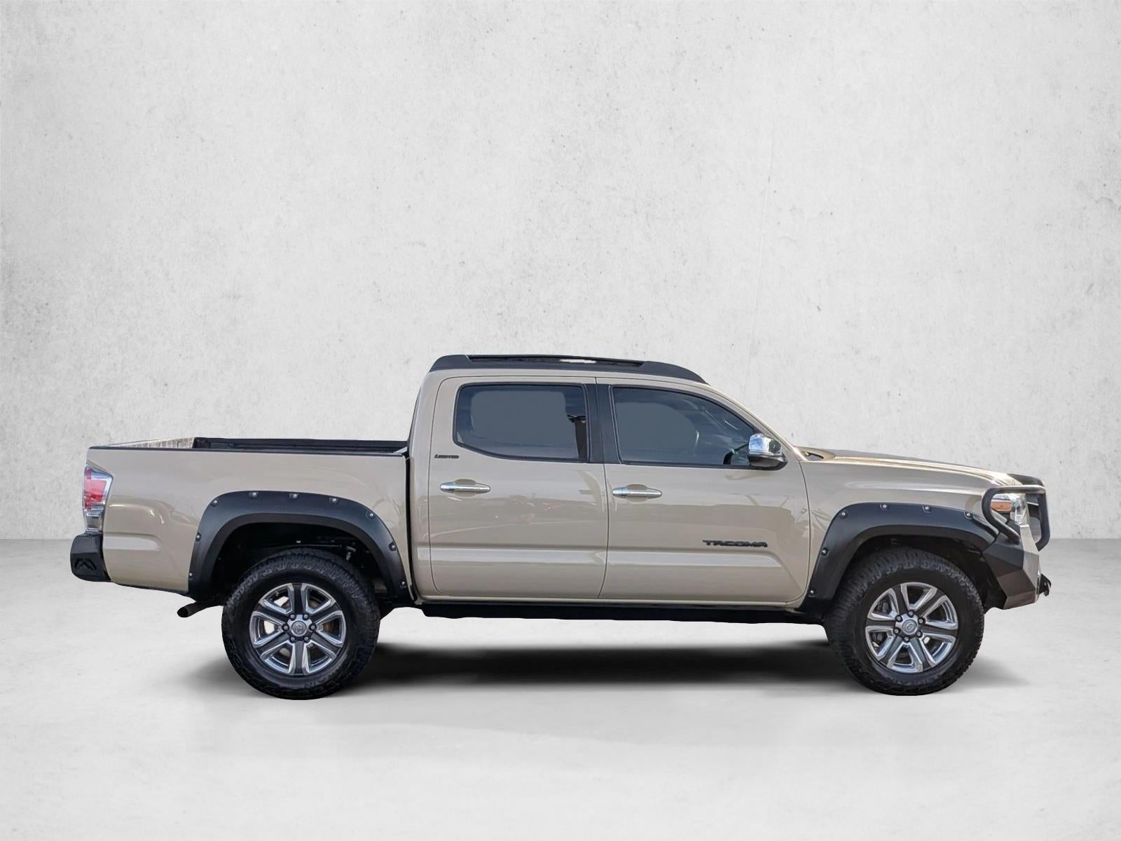 2017 Toyota Tacoma Limited Double Cab 5' Bed V6 4x4 AT (Natl)