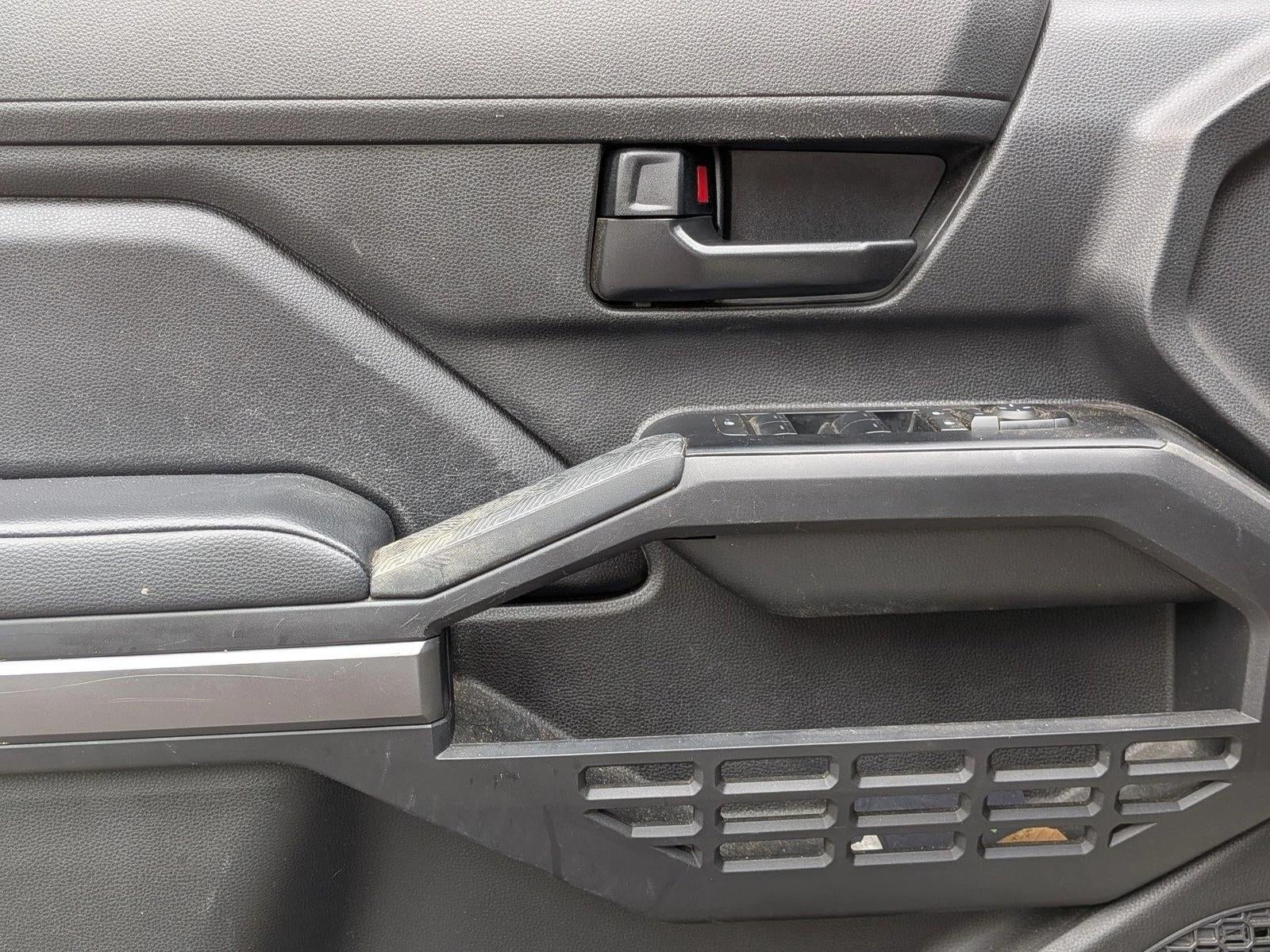 2024 Toyota Tacoma 2WD 2WD SR5 Double Cab 5' Bed AT (Natl)