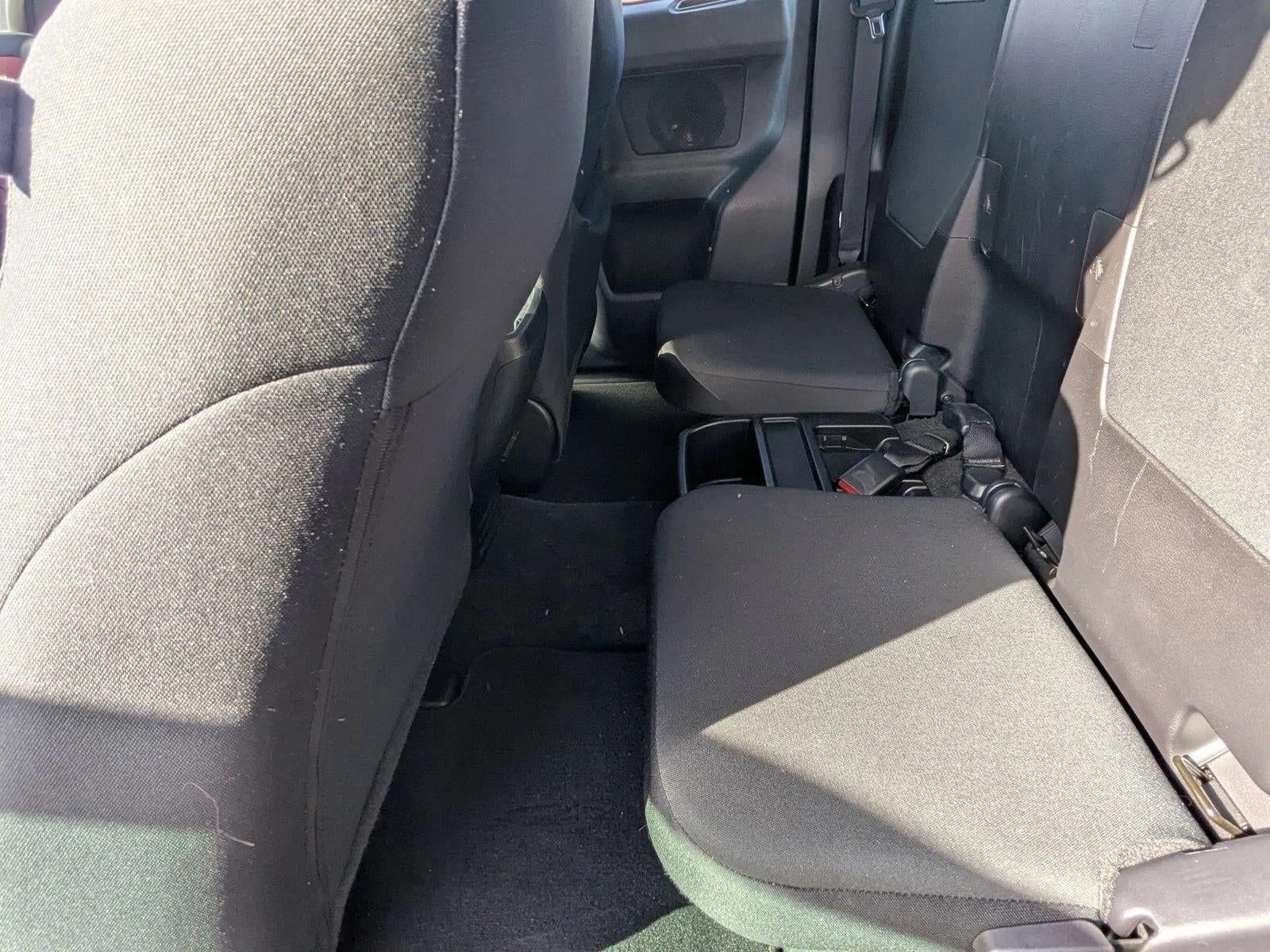 2022 Toyota Tacoma 2WD 2WD SR5 Access Cab 6' Bed I4 AT (Natl)