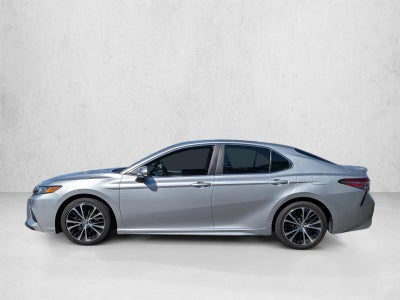 2018 Toyota Camry SE Auto (SE)