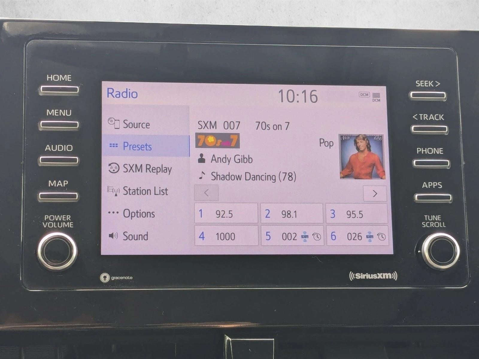 2023 Toyota Camry SE Auto (SE)