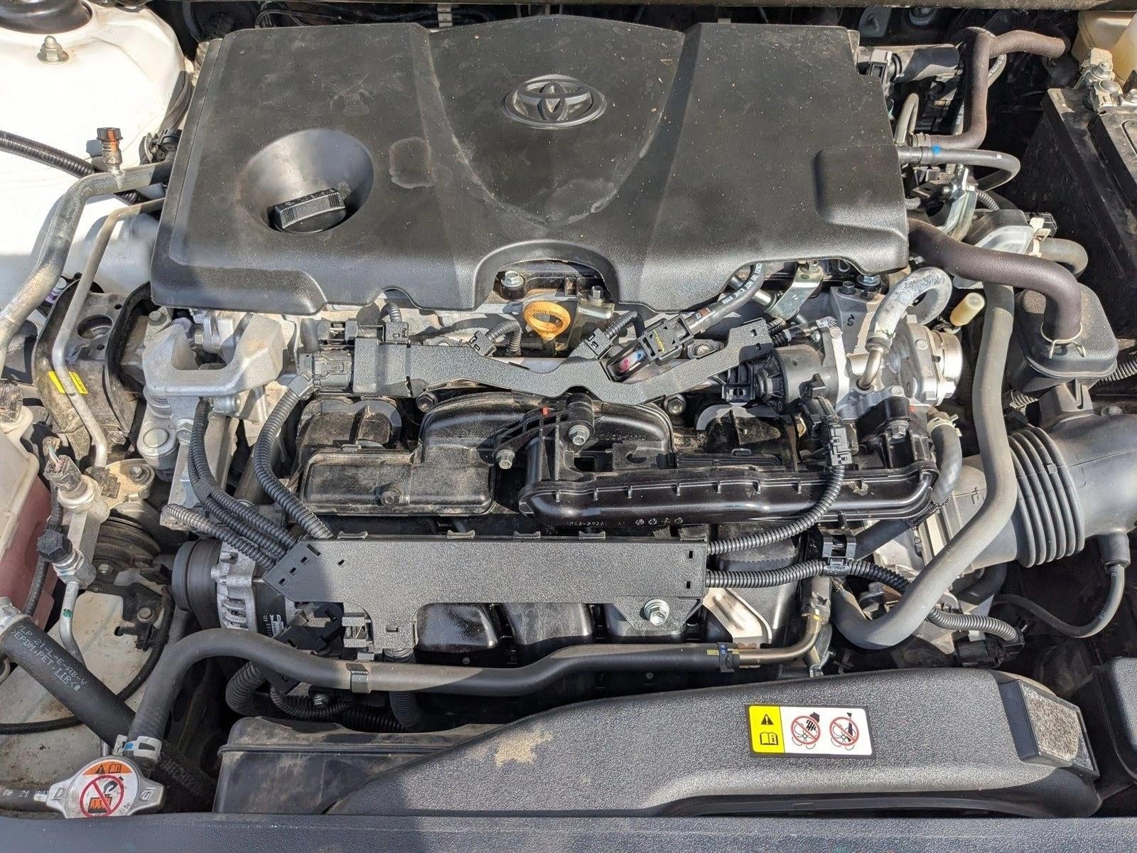 2023 Toyota Camry SE Auto (SE)