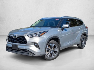 2020 Toyota Highlander XLE FWD (Natl)