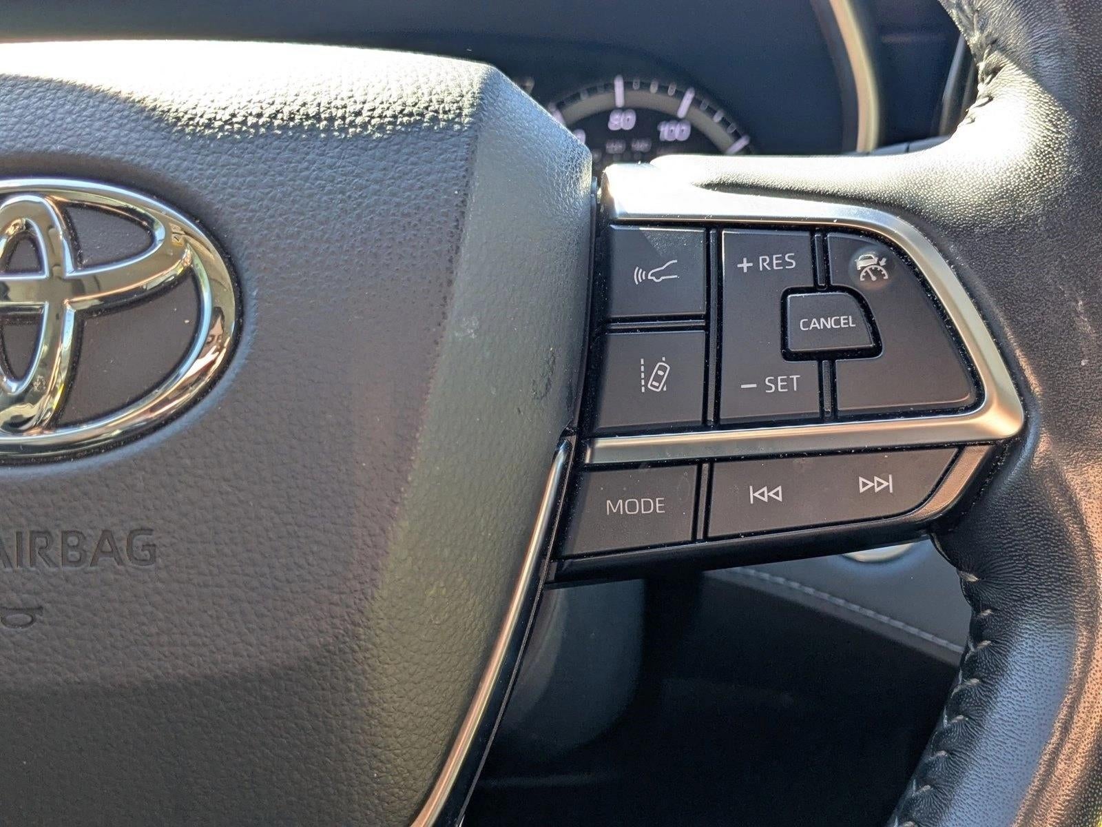 2020 Toyota Highlander XLE FWD (Natl)