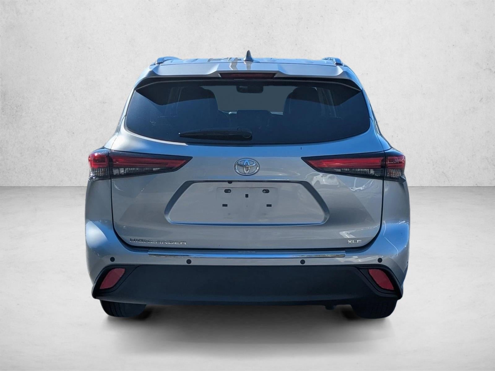 2020 Toyota Highlander XLE FWD (Natl)