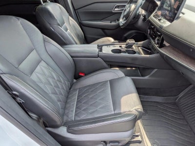 2024 Nissan Rogue FWD Platinum