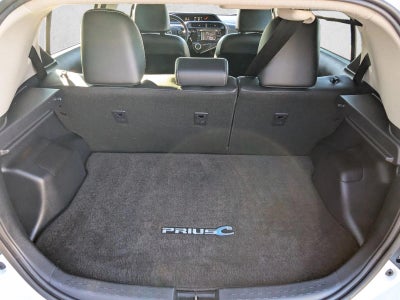 2018 Toyota Prius c Four (GS)