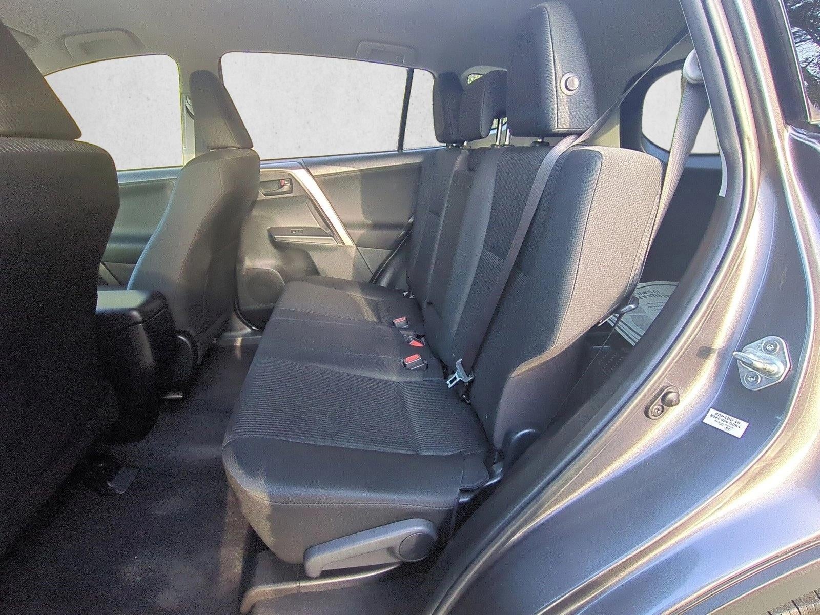 2018 Toyota RAV4 LE AWD (Natl)