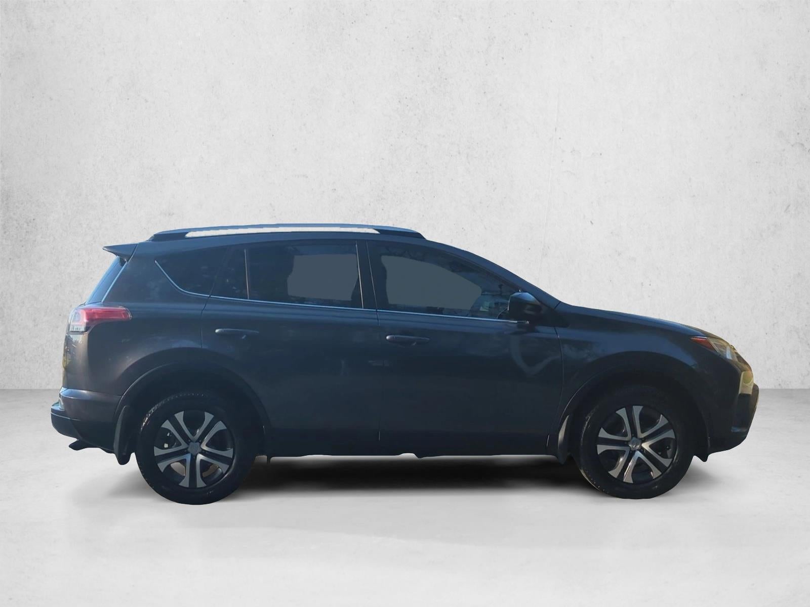 2018 Toyota RAV4 LE AWD (Natl)