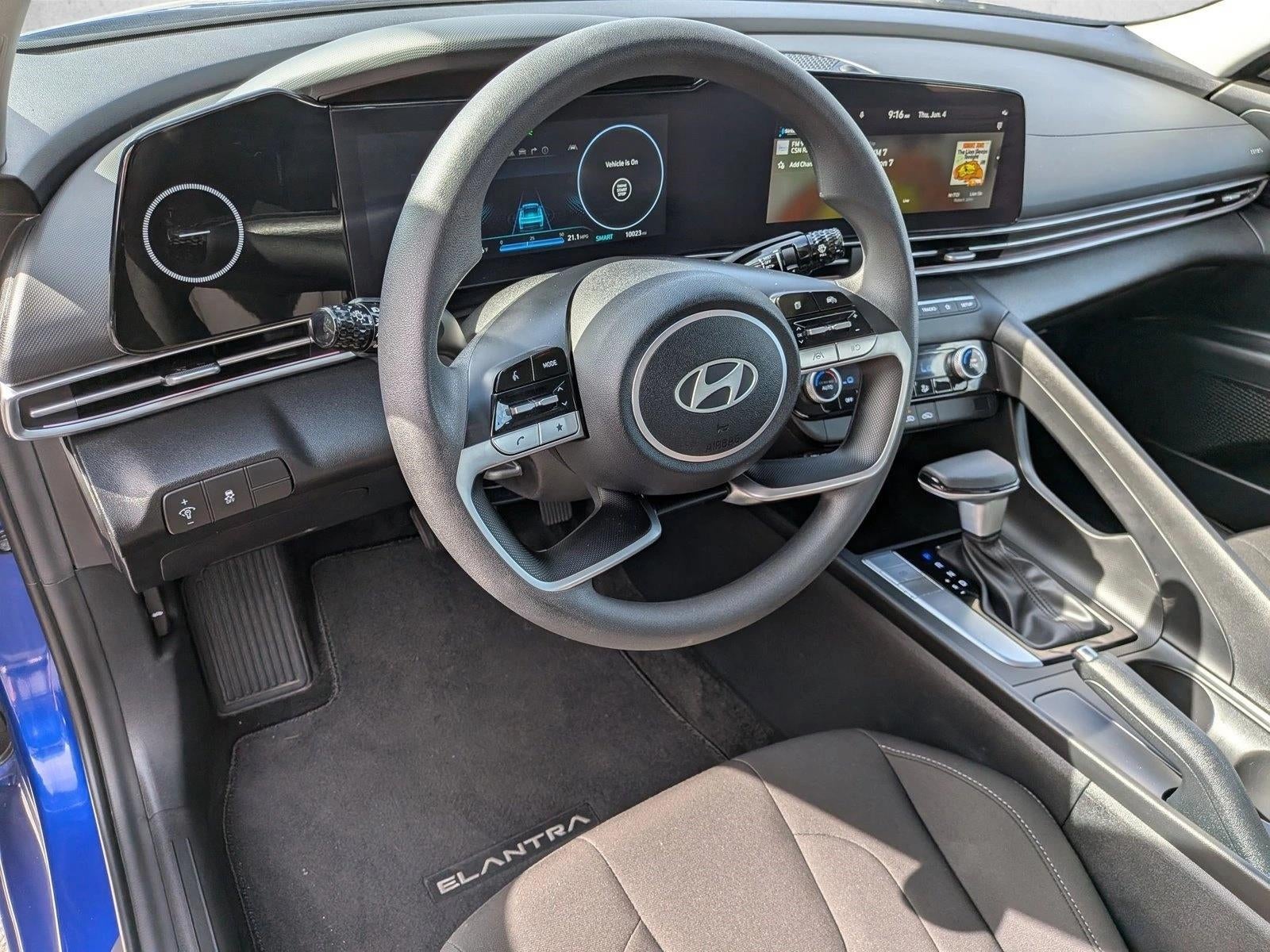 2024 Hyundai ELANTRA SEL IVT
