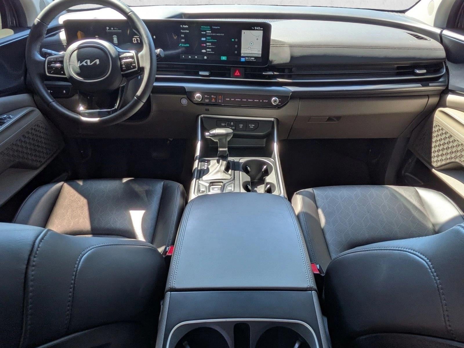 2025 Kia Carnival LXS FWD