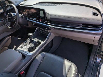 2025 Kia Carnival LXS FWD