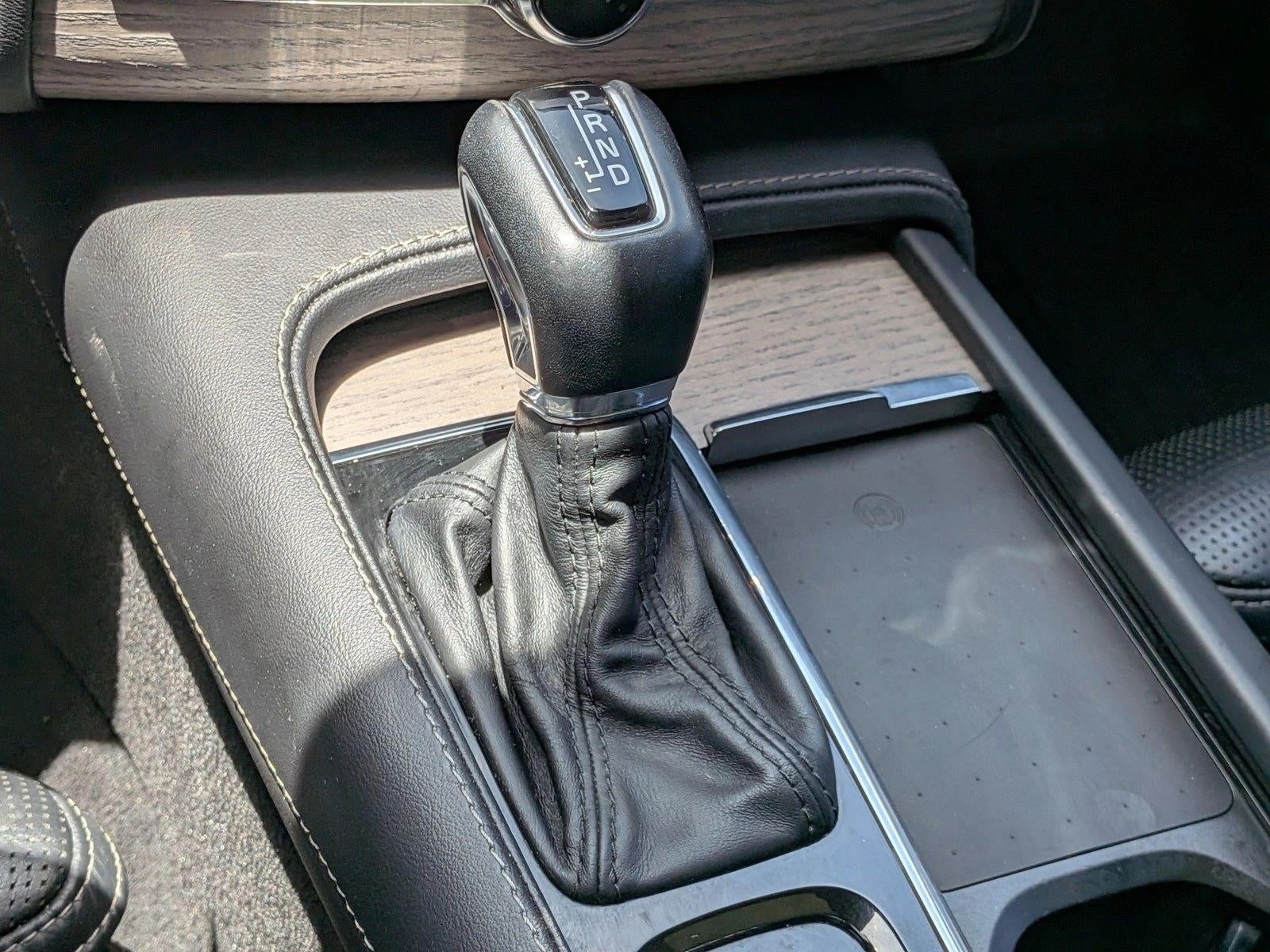 2022 Volvo XC90 T6 AWD Inscription 6P
