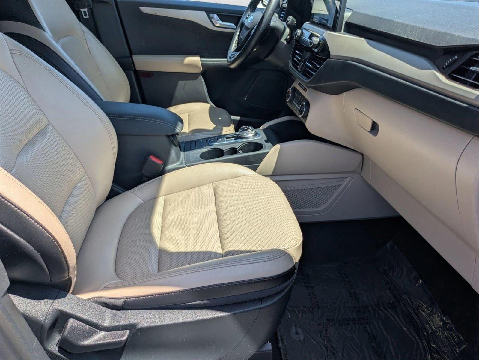 2020 Ford Escape SEL FWD