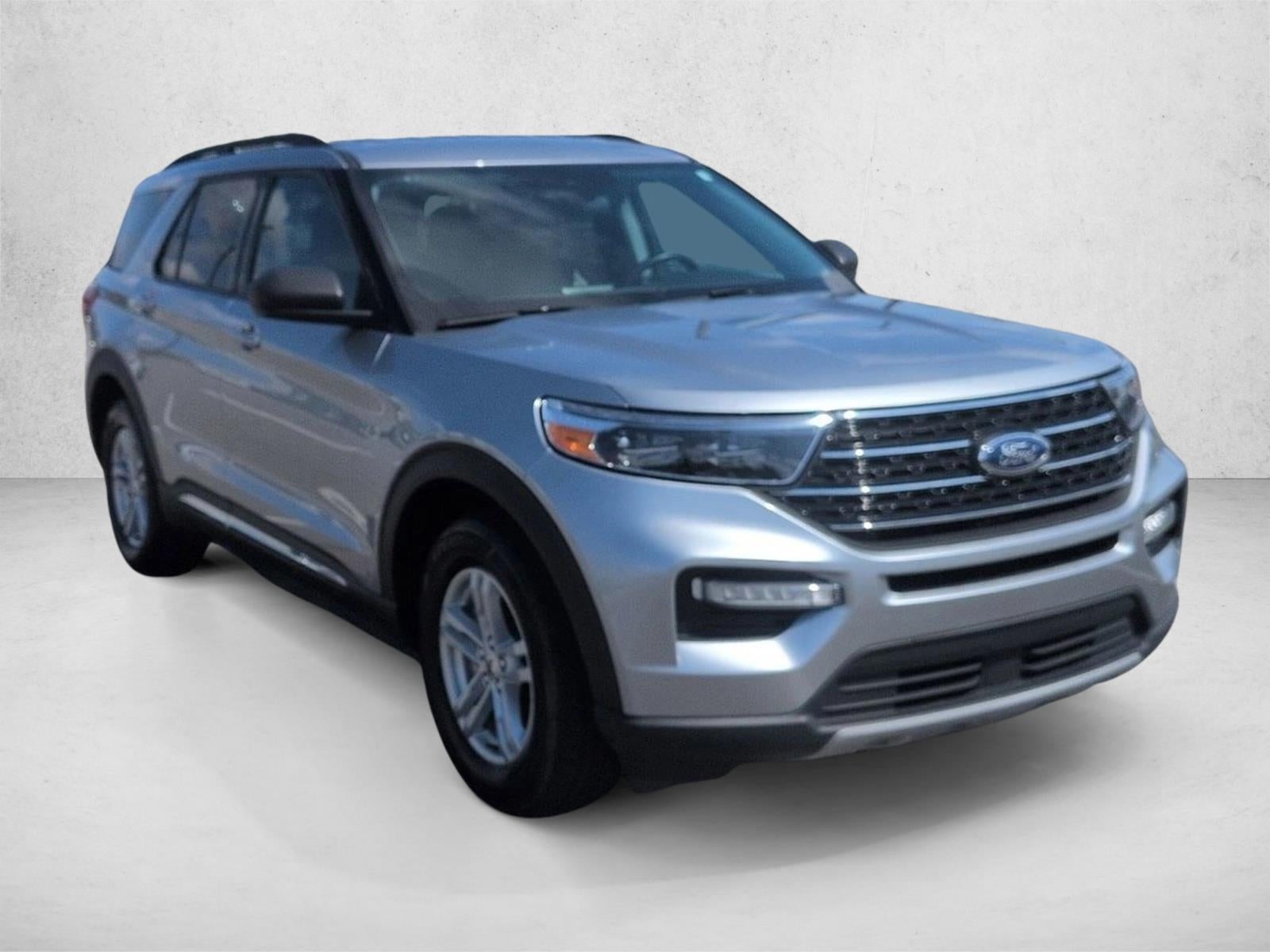 2024 Ford Explorer XLT RWD