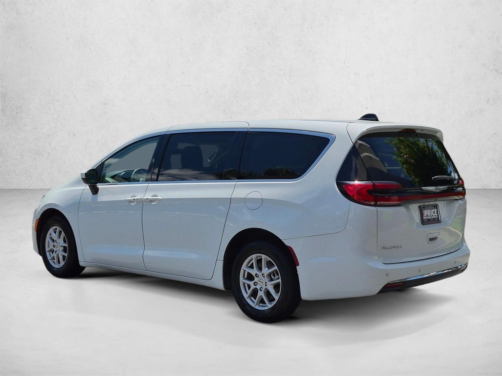 2023 Chrysler Pacifica Touring L FWD