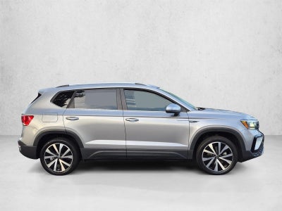 2023 Volkswagen Taos SE FWD