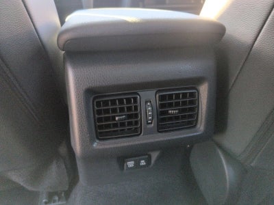 2025 Toyota Camry SE (SE)