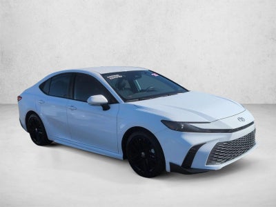 2025 Toyota Camry SE (SE)
