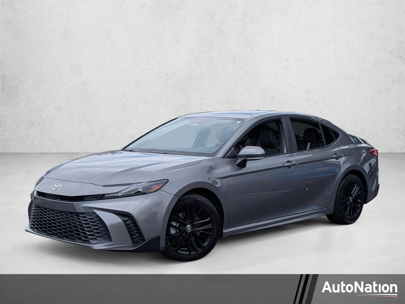 2025 Toyota Camry SE (Natl)