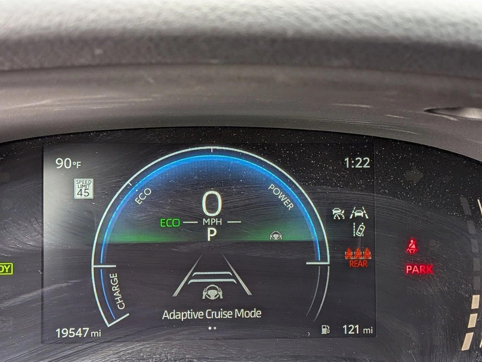 2025 Toyota Camry SE (Natl)