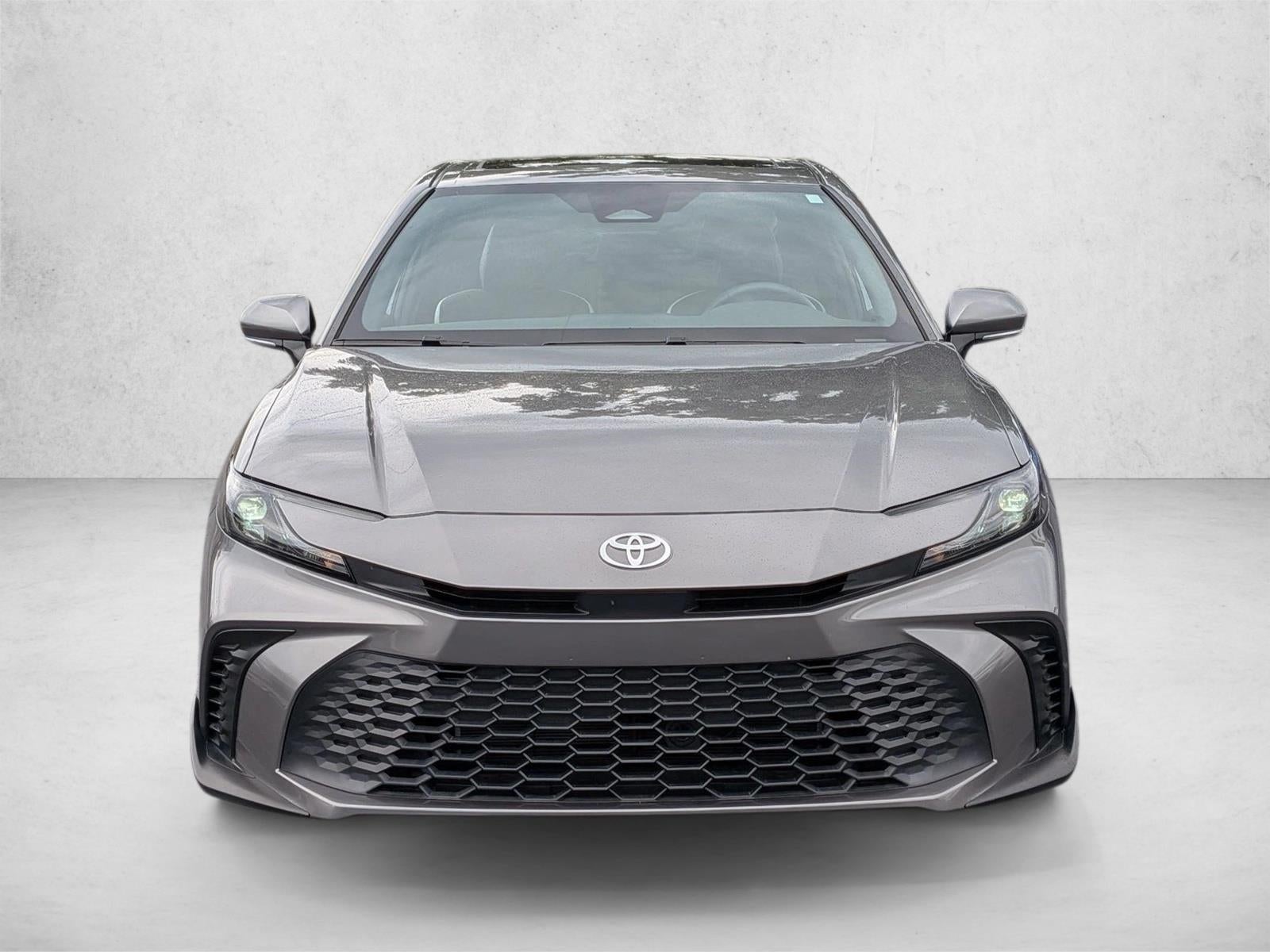 2025 Toyota Camry SE (Natl)