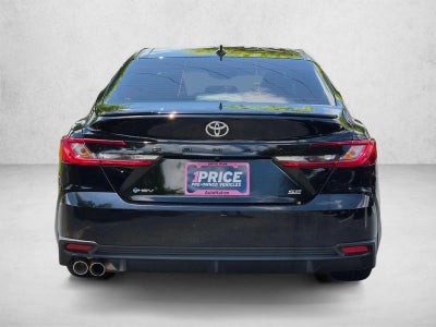 2025 Toyota Camry SE (SE)