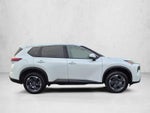 2024 Nissan Rogue FWD SV