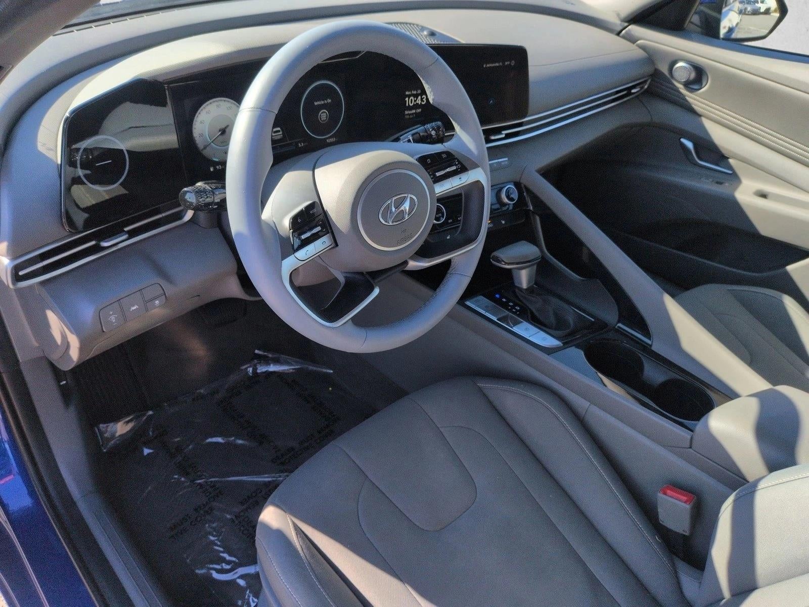 2023 Hyundai ELANTRA SEL IVT