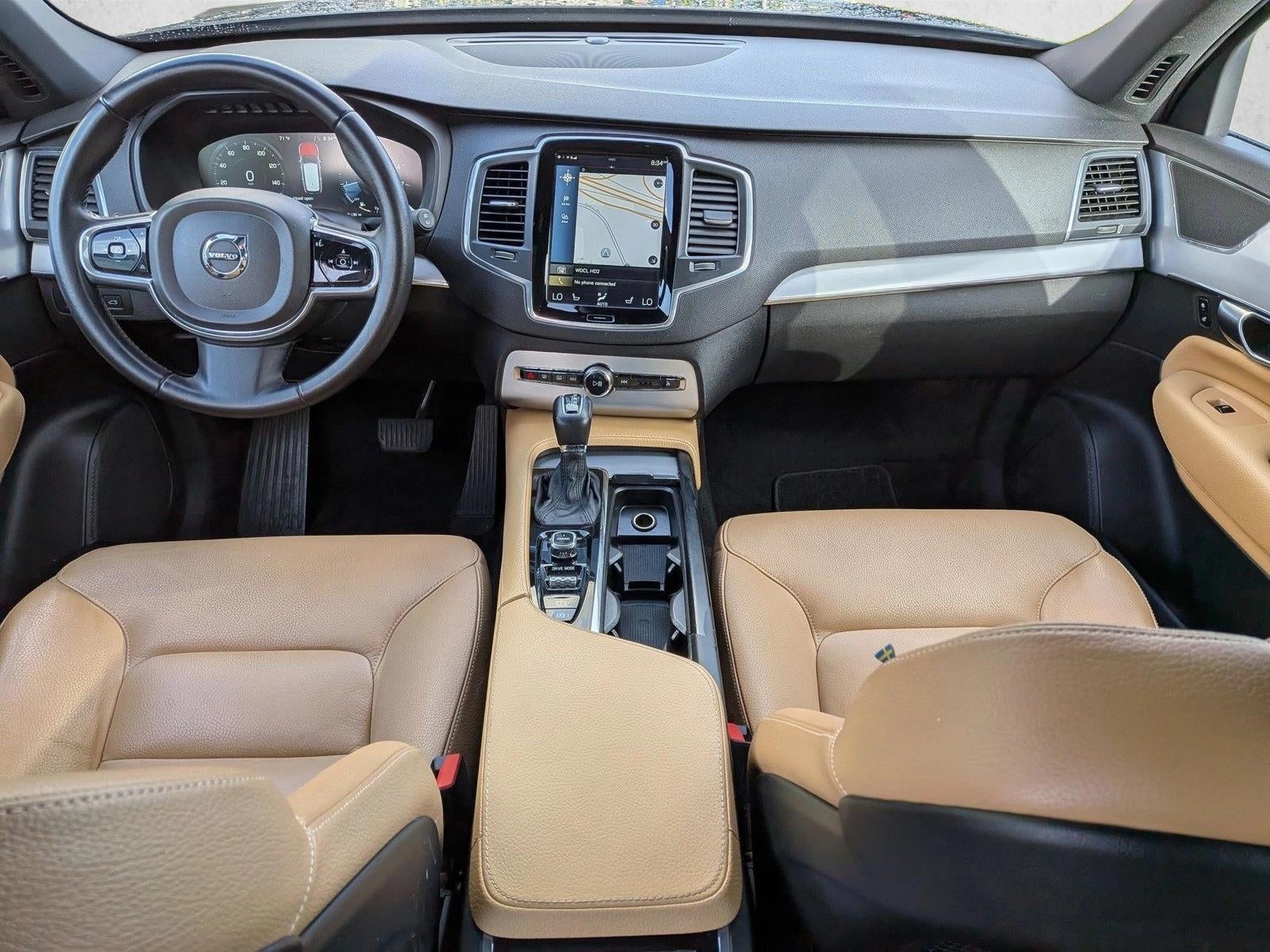 2017 Volvo XC90 T6 AWD 7-Passenger Momentum