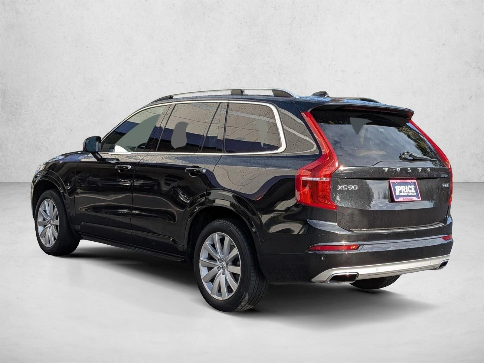 2017 Volvo XC90 T6 AWD 7-Passenger Momentum