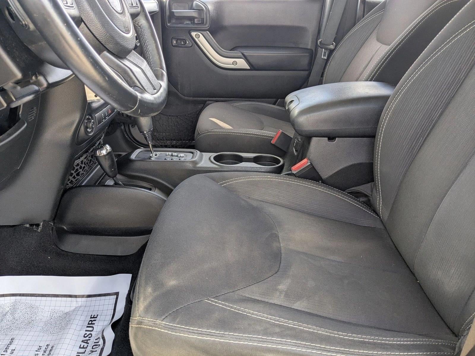 2014 Jeep Wrangler Unlimited 4WD 4dr Sahara