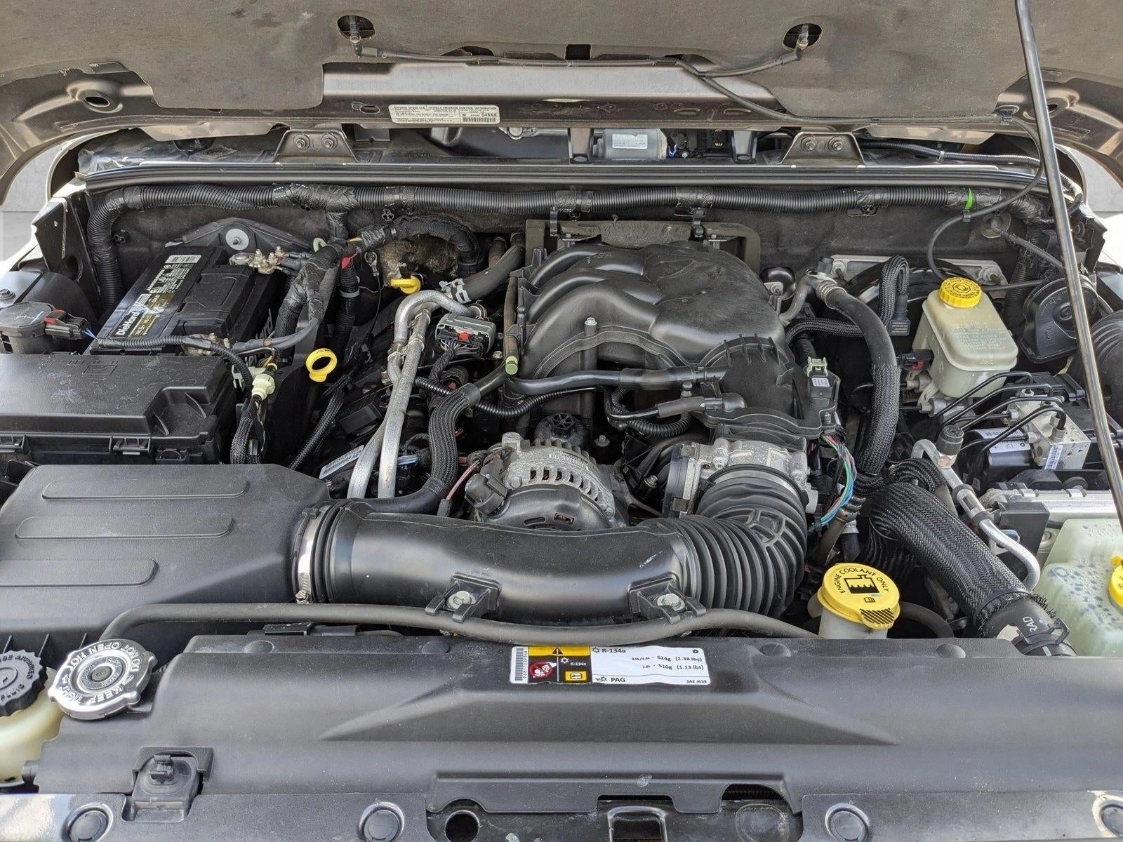 2014 Jeep Wrangler Unlimited 4WD 4dr Sahara