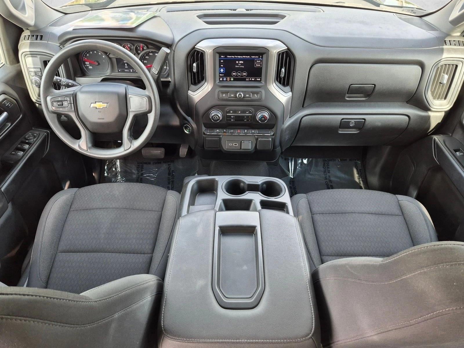 2022 Chevrolet Silverado 1500 Crew Cab Short Box 2-Wheel Drive Custom