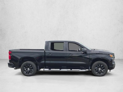 2022 Chevrolet Silverado 1500 Crew Cab Short Box 2-Wheel Drive Custom